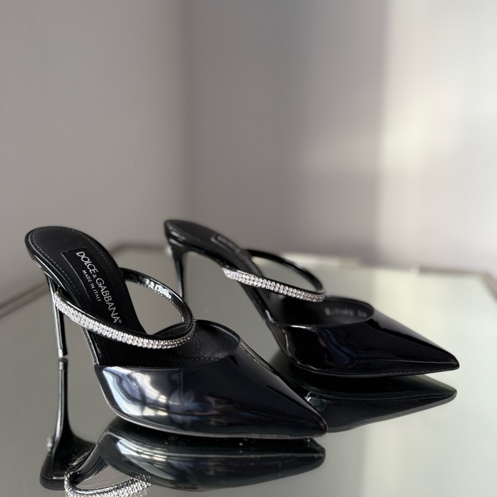 New DOLCE & GABBANA Crystal Mules in Patent Leather - Picture 13 of 15